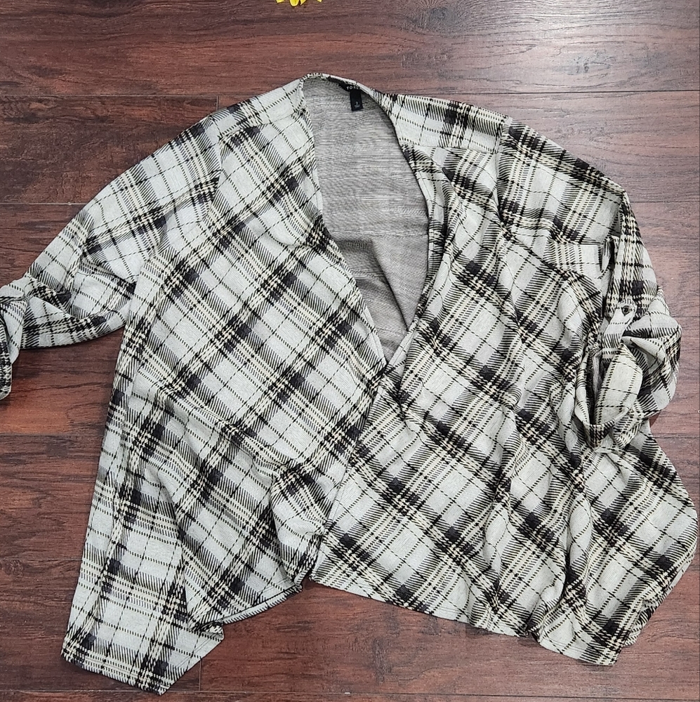 Torrid Black and White Plaid Jacket - Picture 2 of 5